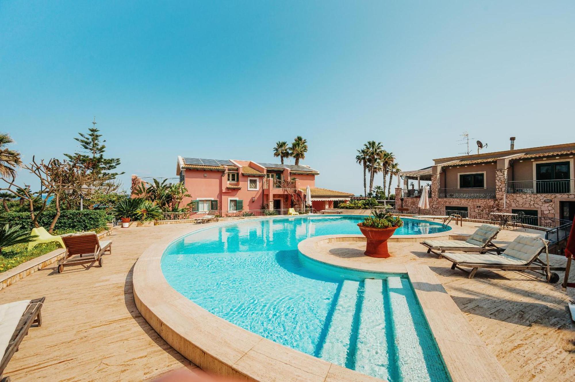 Vila Fronte Spiaggia Zoe Augusta Exteriér fotografie
